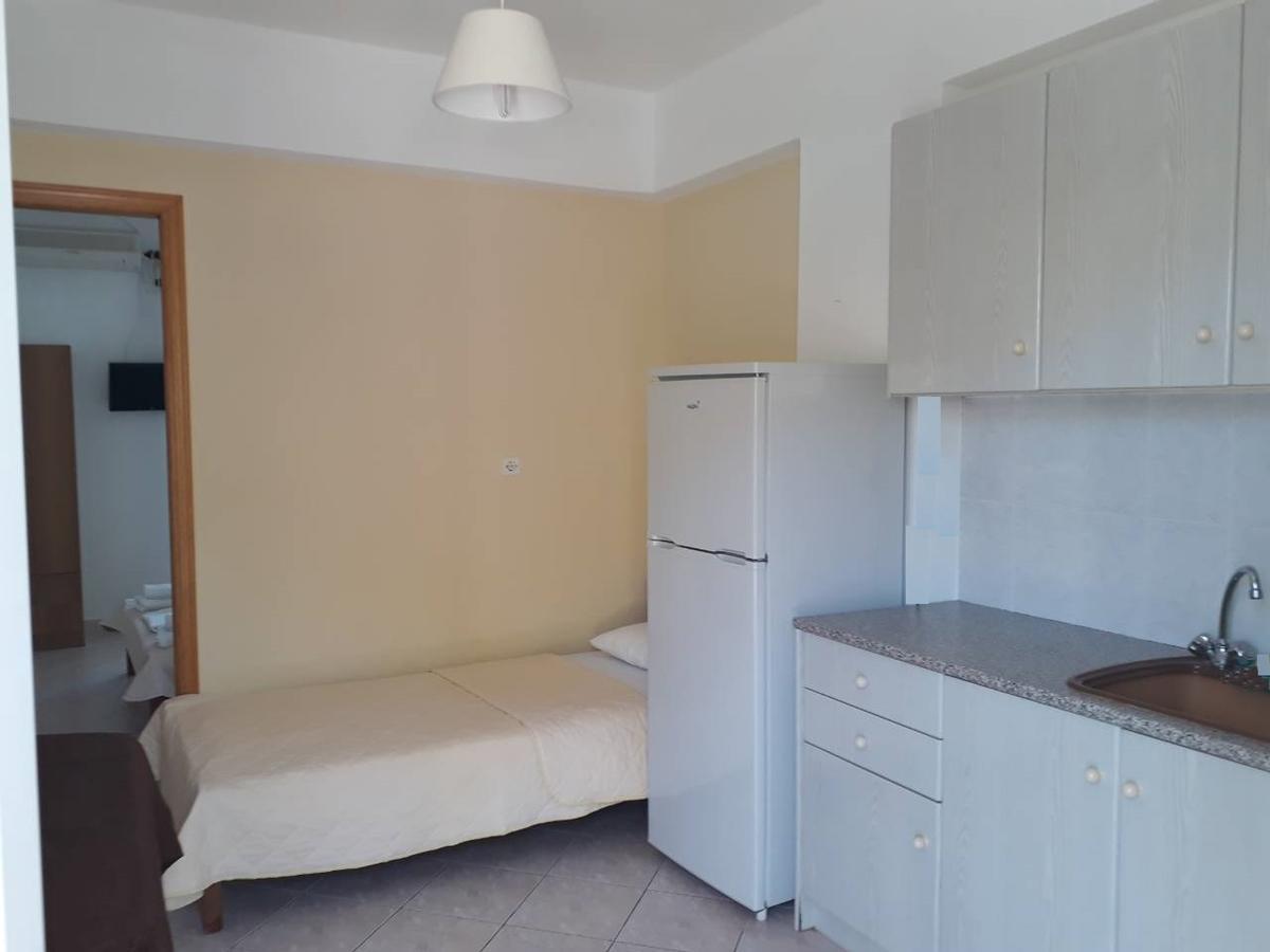 Almirikia Apartments Mourteri Exterior foto
